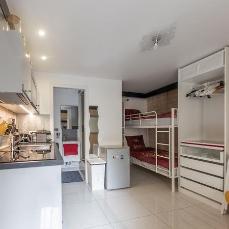 Studio A Paris Et Desinfection Rigoureux Du Logis Bagian luar foto