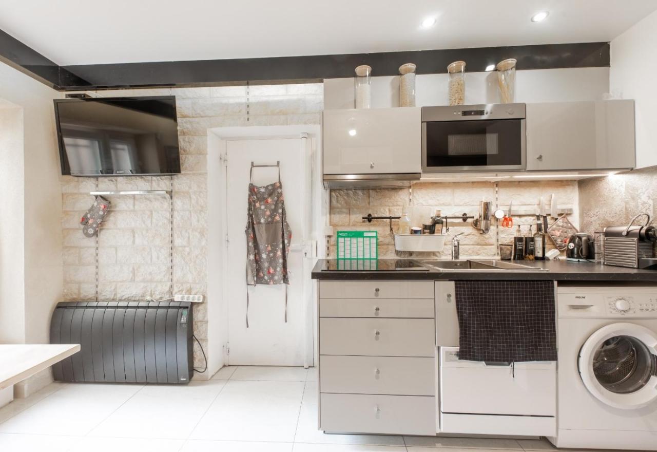 Studio A Paris Et Desinfection Rigoureux Du Logis Bagian luar foto