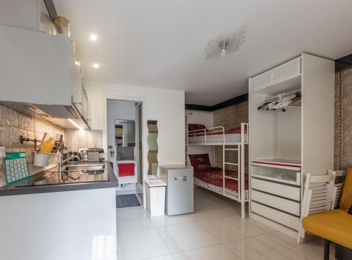 Studio A Paris Et Desinfection Rigoureux Du Logis Bagian luar foto
